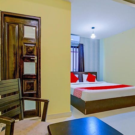 Oyo Flagship 77876 Amigo Suites Kochi Zewnętrze zdjęcie