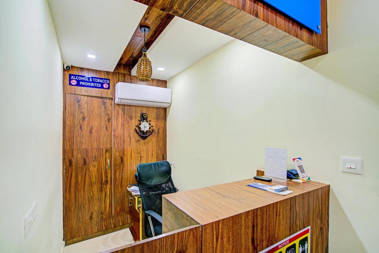 Oyo Flagship 77876 Amigo Suites Kochi Zewnętrze zdjęcie