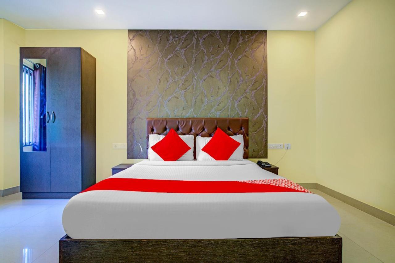 Oyo Flagship 77876 Amigo Suites Kochi Zewnętrze zdjęcie